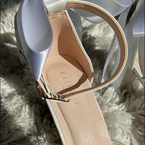 White Rock Glitter Block Heel w/ Back Satin Bow Wedding Shoe Size 6.5 - Picture 13 of 16